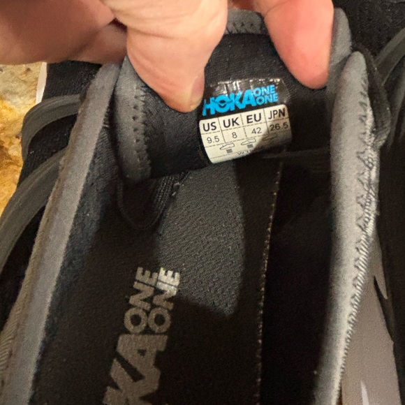 Hoka Tivra size 9.5 - Picture 6 of 9